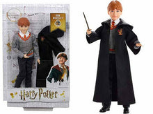 Carica l'immagine nel visualizzatore di Gallery, Ron Weasley Personaggio Articolato. 30 cm Mattel