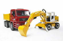 Carica l'immagine nel visualizzatore di Gallery, BRUDER MAN TGA camion con scavatrice Liebherr 02751