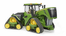 Carica l'immagine nel visualizzatore di Gallery, John Deere 9620RX con Cingoli BRUDER 04055