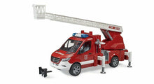 Carica l'immagine nel visualizzatore di Gallery, BRUDER MB Sprinter autopompa Pompieri con luci e suono 02673