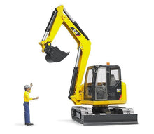Carica l'immagine nel visualizzatore di Gallery, CAT Mini Escavator con Personaggio BRUDER 02466