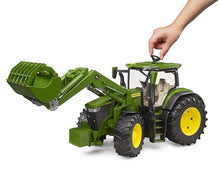 Carica l'immagine nel visualizzatore di Gallery, John Deere 7R con Caricatrice Frontale BRUDER 03151