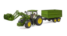 Carica l'immagine nel visualizzatore di Gallery, John Deere 7R con Caricatrice Frontale e Rimorchio BRUDER 03155