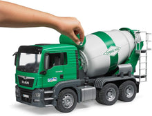 Carica l'immagine nel visualizzatore di Gallery, BRUDER MAN TGS Camion Betoniera 03710