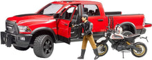 Carica l'immagine nel visualizzatore di Gallery, BRUDER RAM 2500 Power Wagon con Ducati Scrambler Desert Sled 02502
