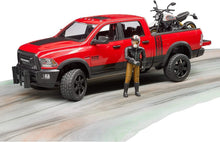 Carica l'immagine nel visualizzatore di Gallery, BRUDER RAM 2500 Power Wagon con Ducati Scrambler Desert Sled 02502
