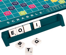 Carica l'immagine nel visualizzatore di Gallery, SCRABBLE Il Gioco delle Parole Crociate MATTEL Y9656