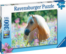 Carica l'immagine nel visualizzatore di Gallery, RAVENSBURGER PUZZLE 300pz XXL Cavallo tra i fiori 13294