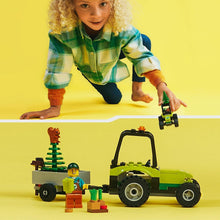Carica l'immagine nel visualizzatore di Gallery, LEGO CITY Trattore del parco 60390