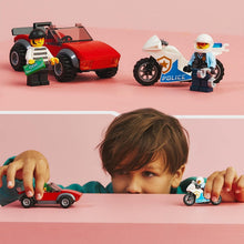 Carica l'immagine nel visualizzatore di Gallery, LEGO CITY Inseguimento sulla moto della polizia 60392