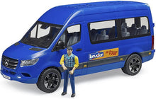 Carica l'immagine nel visualizzatore di Gallery, BRUDER MB Sprinter pulmino con autista 02681