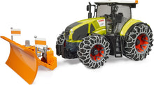 Carica l'immagine nel visualizzatore di Gallery, BRUDER Trattore Claas Axion 950 con catene e spalaneve 03018