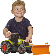 Carica l'immagine nel visualizzatore di Gallery, BRUDER Trattore Claas Axion 950 con catene e spalaneve 03018