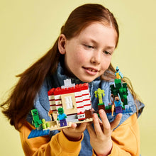 Carica l'immagine nel visualizzatore di Gallery, LEGO MINECRAFT Casa nella giungla esplosiva 21275