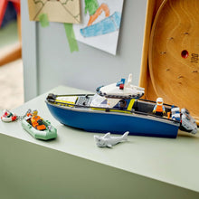 Carica l'immagine nel visualizzatore di Gallery, LEGO CITY Inseguimento del motoscafo della Polizia 60456