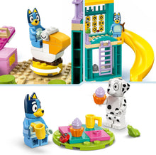 Carica l'immagine nel visualizzatore di Gallery, LEGO BLUEY Divertimento al parco giochi di Bluey e Chloe 11201