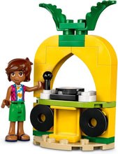 Carica l'immagine nel visualizzatore di Gallery, LEGO FRIENDS Pool Party con unicorno e fenicottero 42658