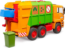Carica l'immagine nel visualizzatore di Gallery, MAN TGA camion della spazzatura - Ed. 50 anni BRUDER 01056