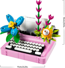 Carica l'immagine nel visualizzatore di Gallery, LEGO CREATOR Macchina da scrivere con fiori 31169