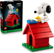 Carica l'immagine nel visualizzatore di Gallery, LEGO IDEAS Peanuts: la cuccia di Snoopy 21368