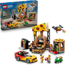 Carica l'immagine nel visualizzatore di Gallery, LEGO CITY Centro di consegna pizze con veicoli 60496