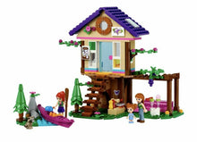 Carica l'immagine nel visualizzatore di Gallery, LEGO FRIENDS La Baita nel Bosco 41679
