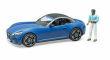 Carica l'immagine nel visualizzatore di Gallery, BRUDER Roadster con pilota 03481