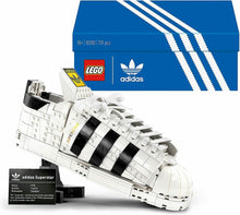 Carica l'immagine nel visualizzatore di Gallery, LEGO Adidas Originals Superstar 10282