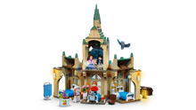 Carica l'immagine nel visualizzatore di Gallery, LEGO HARRY POTTER Ala dell'infermeria a Hogwarts 76398