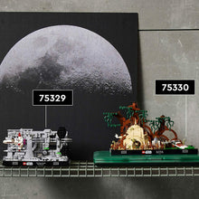 Carica l'immagine nel visualizzatore di Gallery, LEGO STAR WARS Diorama Volo sulla Trincea della Morte Nera 75329