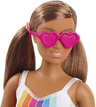 Carica l'immagine nel visualizzatore di Gallery, BARBIE Bambola in Plastica Riciclata Castana con Lunghi Capelli GRB38