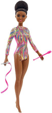 Carica l'immagine nel visualizzatore di Gallery, BARBIE Carriera: Ginnasta, Bambola Bruna con Body Metallizzato GTW37