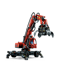 Carica l'immagine nel visualizzatore di Gallery, LEGO TECHNIC Movimentatore di materiali 42144