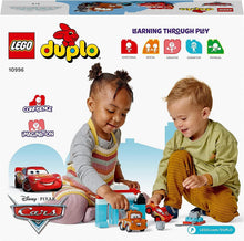 Carica l'immagine nel visualizzatore di Gallery, LEGO DISNEY Divertimento all’autolavaggio con Saetta McQueen e Cricchetto 10996
