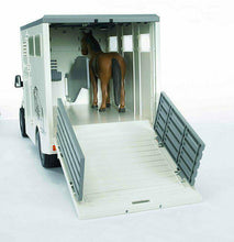 Carica l'immagine nel visualizzatore di Gallery, BRUDER Mercedes Benz Sprinter trasporto animali con 1 cavallo 02533
