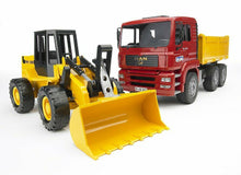 Carica l'immagine nel visualizzatore di Gallery, BRUDER MAN TGA camion con pala meccanica FR 130 02752
