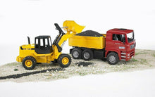 Carica l'immagine nel visualizzatore di Gallery, BRUDER MAN TGA camion con pala meccanica FR 130 02752

