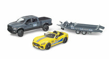 Carica l'immagine nel visualizzatore di Gallery, BRUDER RAM 2500 Power Wagon con BRUDER Roadster Racing Team 02504
