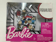 Carica l'immagine nel visualizzatore di Gallery, BARBIE Set Vestiti: Peanuts (One Shoulder Top) FPW51 MATTEL
