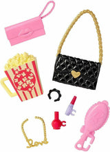 Carica l'immagine nel visualizzatore di Gallery, BARBIE Set Accessori: Cinema Notte Pop Corn Borsa Gioielli DWD71 MATTEL

