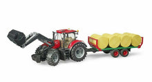 Carica l'immagine nel visualizzatore di Gallery, Case IH Optum 300CVX e rimorchio caricaballe BRUDER 03198
