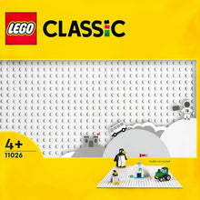 Carica l'immagine nel visualizzatore di Gallery, LEGO CLASSIC Base Bianca 11026
