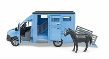 Carica l&#39;immagine nel visualizzatore di Gallery, BRUDER MB Sprinter camion per trasporto animali 1 cavallo 02674
