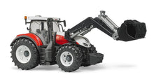Carica l'immagine nel visualizzatore di Gallery, BRUDER Trattore Steyr 6300 Terrus CVT con benna 03181

