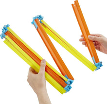 Carica l'immagine nel visualizzatore di Gallery, HOT WHEELS Playset Track Builder Pista Richiudibile con Macchinina GLC91
