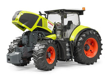 Carica l&#39;immagine nel visualizzatore di Gallery, Trattore Claas Axion 950 BRUDER 03012
