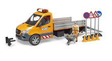 Carica l'immagine nel visualizzatore di Gallery, MB Sprinter Lavori Stradali con Personaggio e Accessori BRUDER 02677
