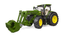 Carica l'immagine nel visualizzatore di Gallery, John Deere 7R con Caricatrice Frontale BRUDER 03151
