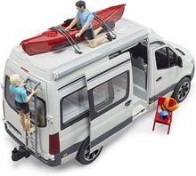 Carica l'immagine nel visualizzatore di Gallery, BRUDER MB Sprinter camper con personaggio 02672
