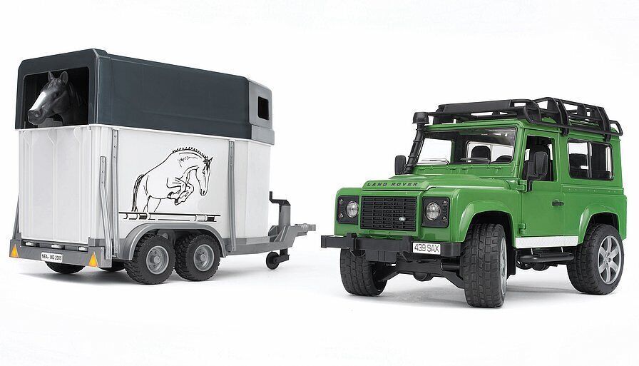 BRUDER Land Rover Defender Station Wagon c/rim.trasp. C/1 cavallo 02592